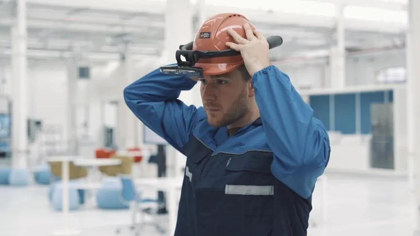 Digital inspections and remote expert support for ATEX field operations